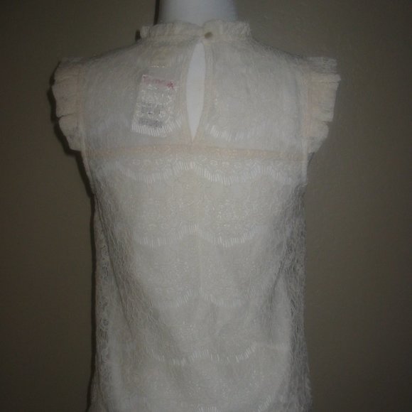 Monteau Off White Ivory Lace Mock Neck Short Sleeve Top Size Medium M  NWT - Picture 4 of 5